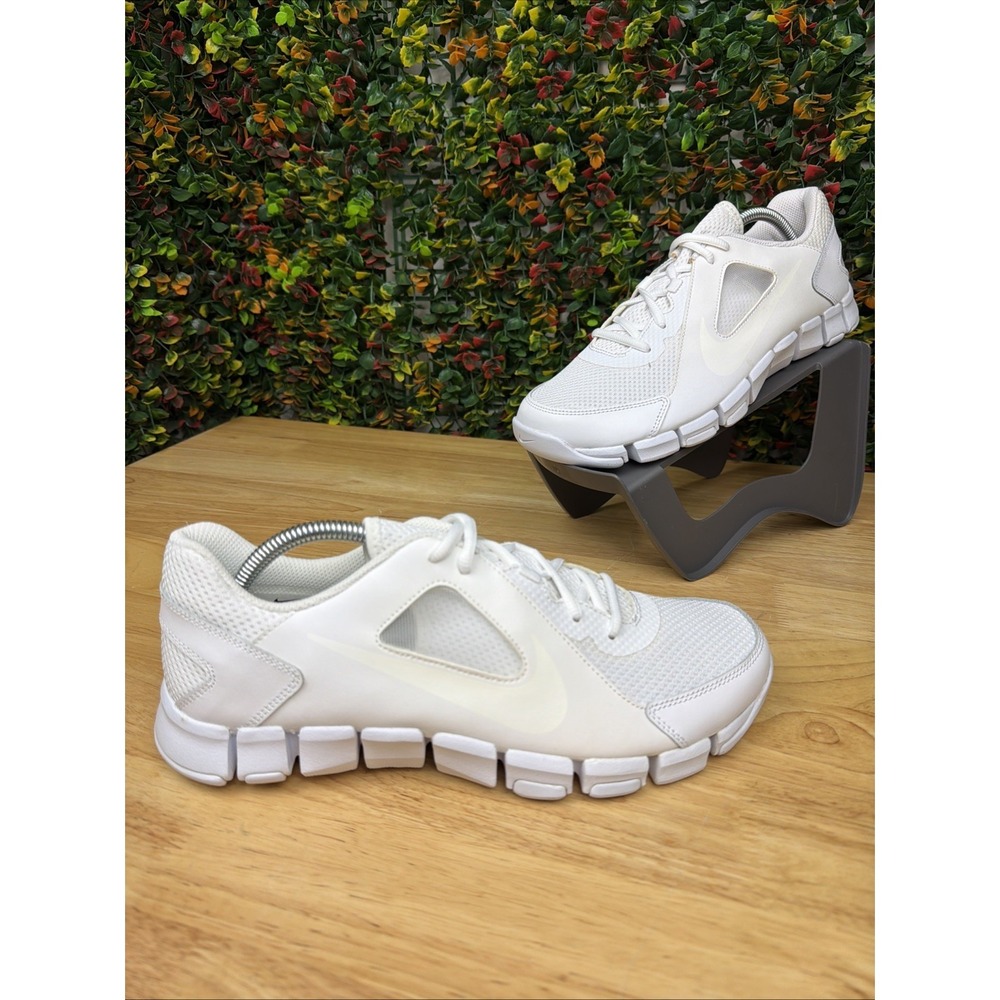 Nike Flex Show TR 2 Crosstraining Gym Shoes Sneakers 610226 110 White Men's 9